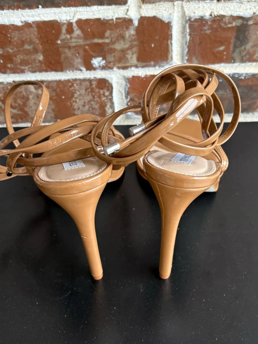 Steve Madden Camel Uplift Ankle Tie Gladiator Sandals Size 11 Patent